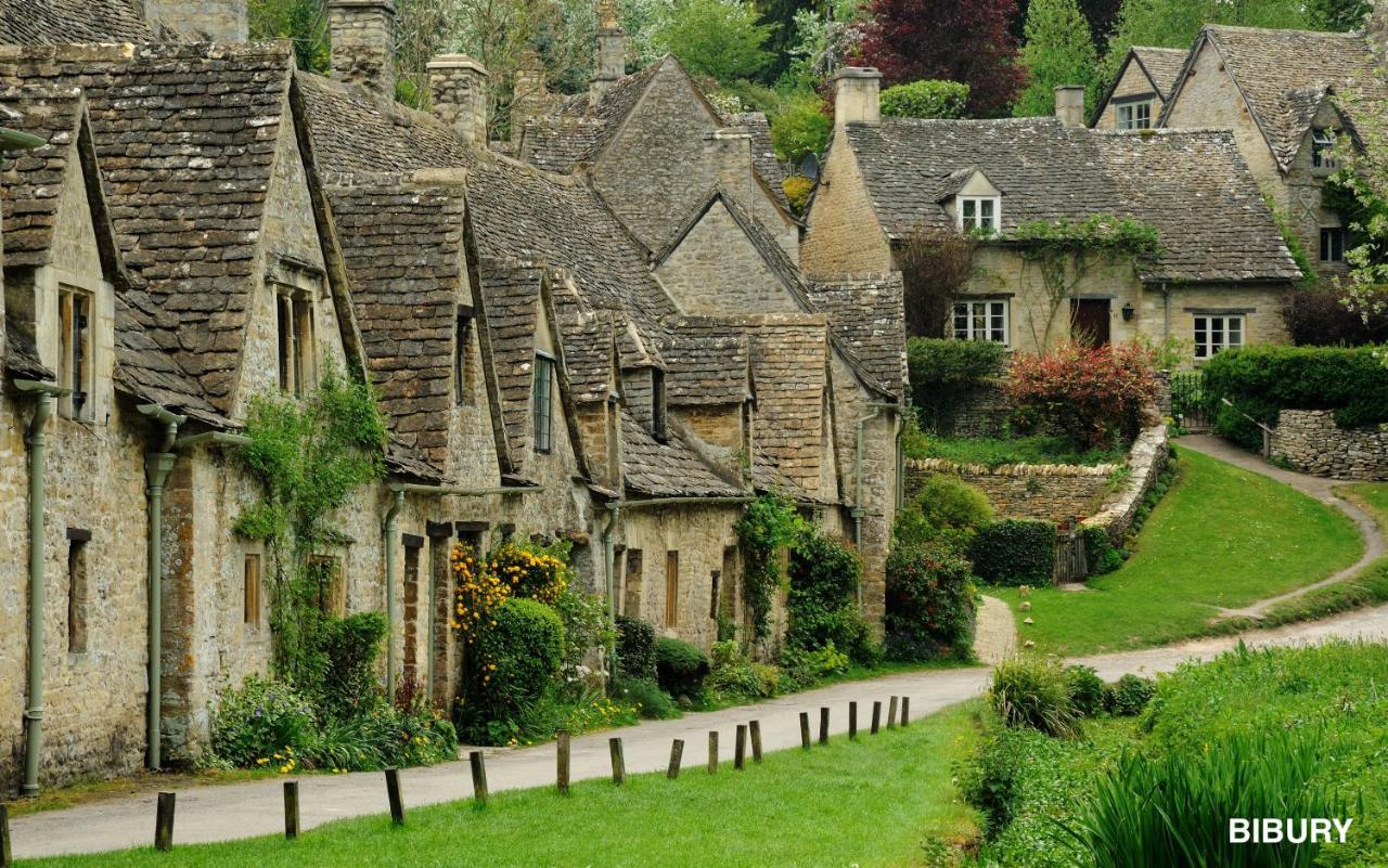 4-Bed Cotswold Getaway With Hot Tub & Gaming Room Churchdown Dış mekan fotoğraf